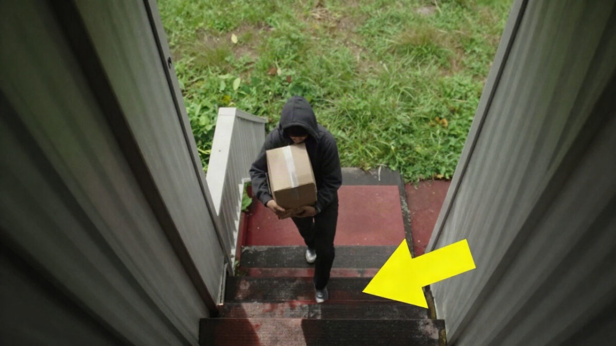 A Navy SEAL, Tired Of Porch Pirates, Creates The Ultimate Trap.