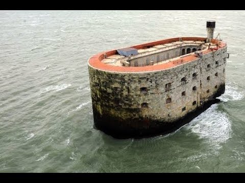 Bizarre Structure Sitting In The Atlantic Ocean Has An Even Stranger History