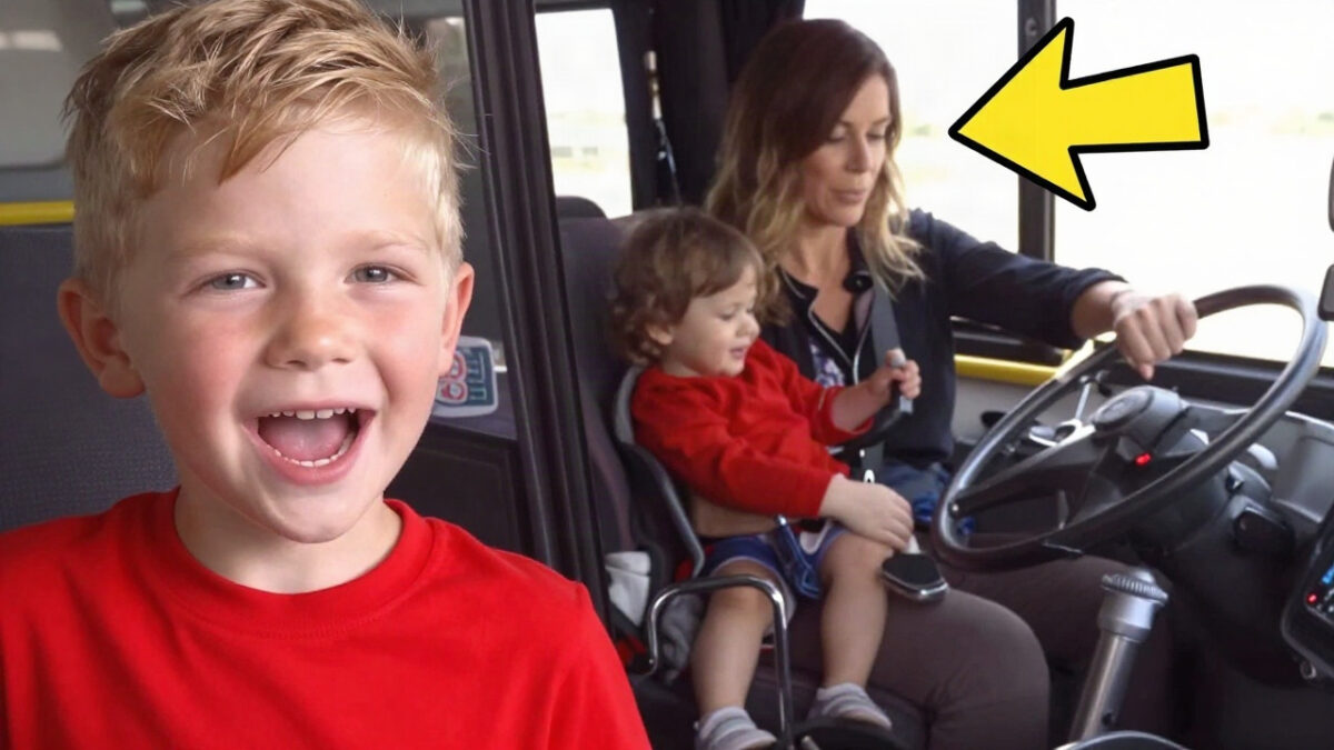 Bus Driver Gets a Strange Feeling about a Boy on the Bus and Stays Alert When He Sees the Boy’s Feet