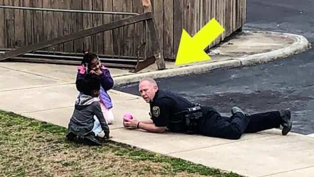 Officer Approaches Two Girls, Unaware Mother Is Recording Him