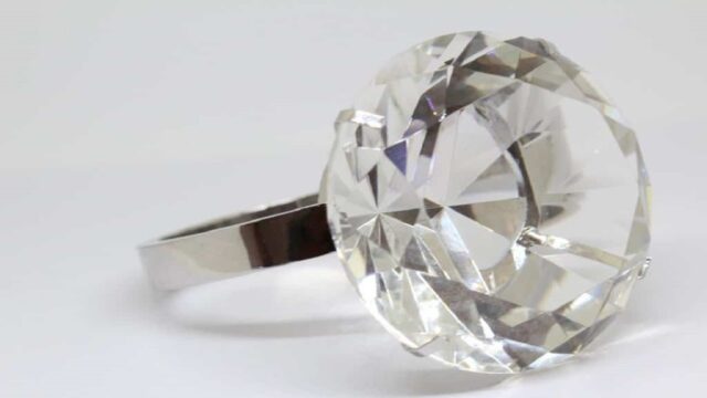 Woman Bought $13 Diamond Ring At Flea Market That Sold For Over $800K At Auction